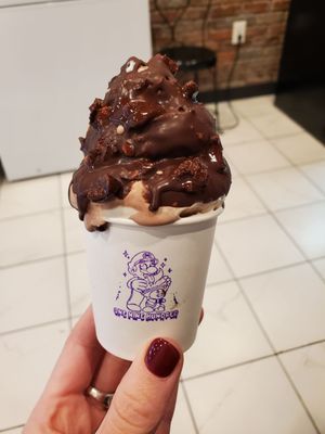 1-900-ICE-CREAM by null