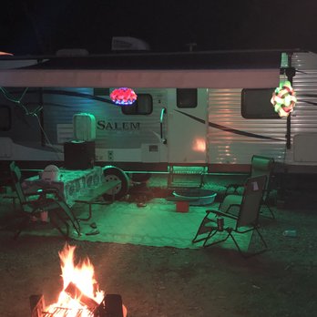 Yogi Bear's Jellystone Park - Campgrounds Near Me - Natural Bridge Station, Virginia