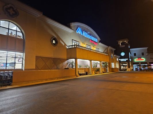 Albertsons by null