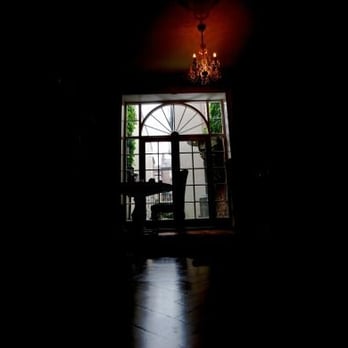 Hotel Dragonfly - Guest Houses Near Me - Chester, CHW
