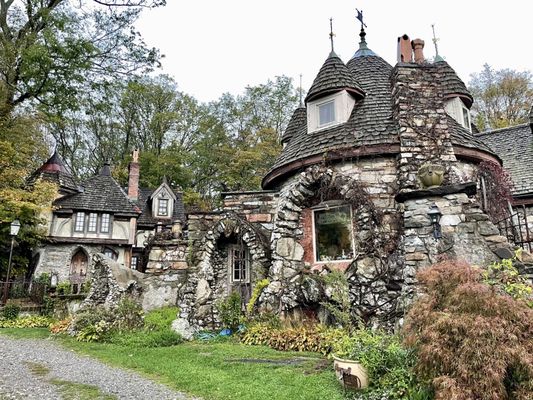 Wing's Castle by null