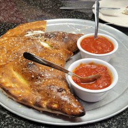 Arianna's Pizza - Calzone