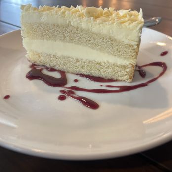 Juniors Kitchen - Limoncello - American Near Me - Amery, Wisconsin Juniors Kitchen - Limoncello - American Near Me - Amery, Wisconsin