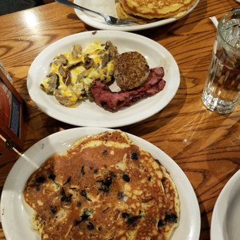 Cracker Barrel Old Country Store - Breakfast & Brunch Near Me - Chambersburg, Pennsylvania Cracker Barrel Old Country Store - Breakfast & Brunch Near Me - Chambersburg, Pennsylvania