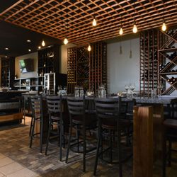 Cuvee Wine Table - Beautiful highlighted table for 10