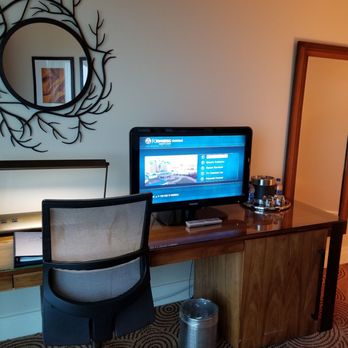 The Fox Tower - Foxwoods - Desk area director suite - Hotels Near Me - Mashantucket, Connecticut