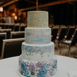 My wedding cake! My wedding cake!