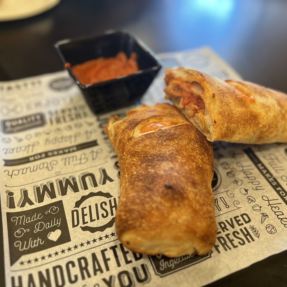 The Downtown Cafe - Chicken roll with vodka sauce - American Near Me - Glen Cove, New York The Downtown Cafe - Chicken roll with vodka sauce - American Near Me - Glen Cove, New York
