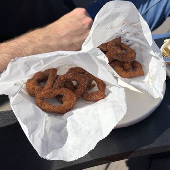 Bigfoots Beach House - Mini Chocolate & Cinnamon Donuts - Coffee & Tea Near Me - Depoe Bay, Oregon