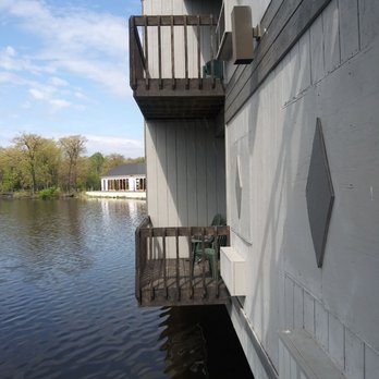 Waterbird Inn - Lot of overhang! - Hotels Near Me - Chesterton, Indiana Waterbird Inn - Lot of overhang! - Hotels Near Me - Chesterton, Indiana