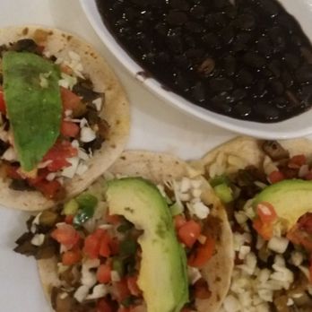 Blanco Tacos + Tequila - Mushroom tacos.  Flour shells.  Vegan finagled option. No rice due to chx stock - New Mexican Cuisine Near Me - Phoenix, Arizona