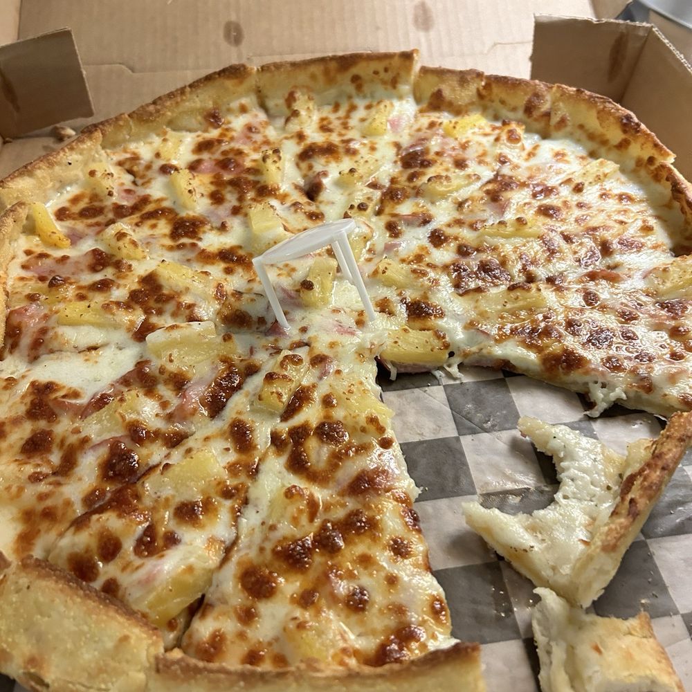 5 Hawaiian pizza didn't have any ham. It wasn't good at all. Very disappointing. 5 Hawaiian pizza didn't have any ham. It wasn't good at all. Very disappointing.