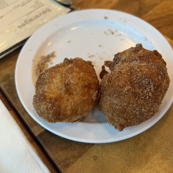 Cheryl’s on 12th - Free beignet - Breakfast & Brunch Near Me - Portland, Oregon Cheryl’s on 12th - Free beignet - Breakfast & Brunch Near Me - Portland, Oregon