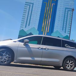 Buffalo Airport Shuttle - Seneca Niagara Casino. Niagara Falls, NY