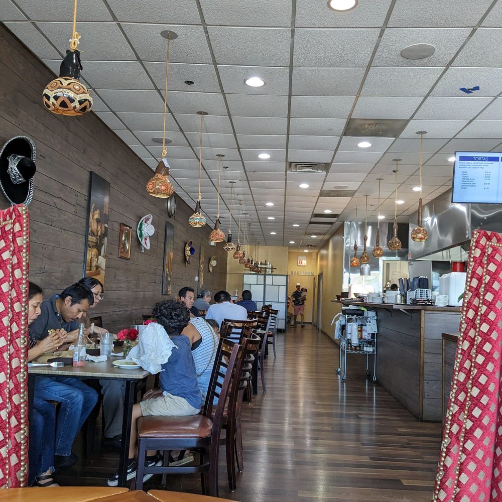 Cielo Mexican Grill - Inside - Mexican Near Me - Schaumburg, Illinois