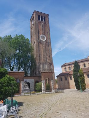 Basilica dei Santi Maria e Donato by null