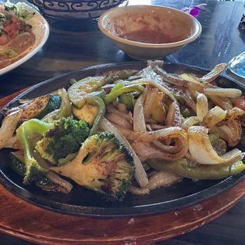 Anejo Mexican Restaurant & Cantina - Veggie fajitas - Mexican Near Me - Warren, Ohio Anejo Mexican Restaurant & Cantina - Veggie fajitas - Mexican Near Me - Warren, Ohio