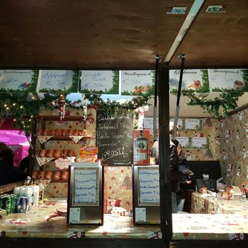 Meidlinger Hauptstraße - Punschstand MeiHau 8.12.2016 - Local Flavor Near Me - Vienna, 9