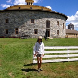 Shaker Round Stone Barn