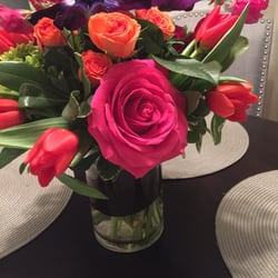 Coqui Design - My last day at work and my beautiful friends sent me this beautiful arrangement!