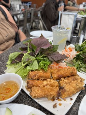 CƠM TẤM ĐÀO VIÊN by null