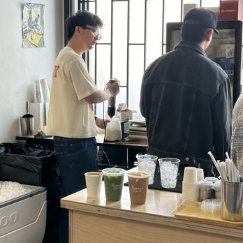 Reinne’s Place - Vibe - Coffee & Tea Near Me - Long Beach, California Reinne’s Place - Vibe - Coffee & Tea Near Me - Long Beach, California