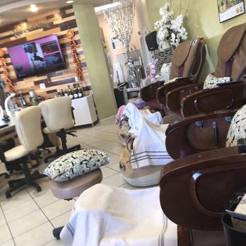 Pearl Nails and Spa - Very clean and professional - Nail Salons Near Me - Long Beach, California