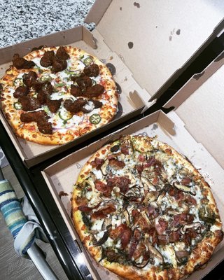 Hot For Pizza by null