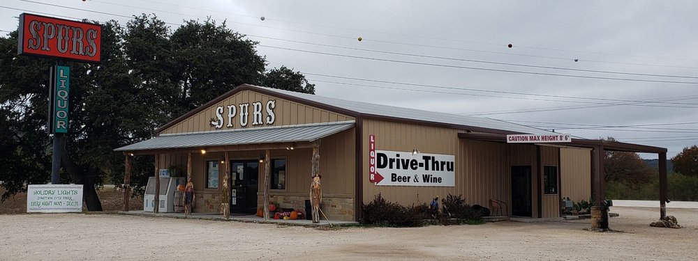 Spurs Liquor Logo