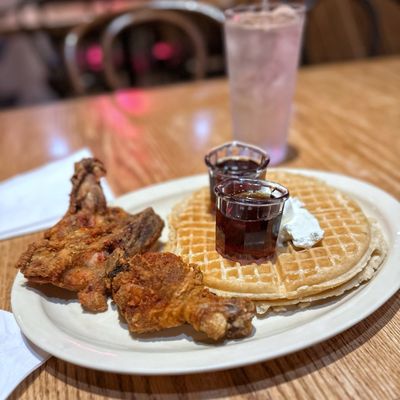 Roscoe's House of Chicken and Waffles by null