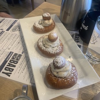 Hash Kitchen - Cannoli Donuts - Breakfast & Brunch Near Me - Chandler, Arizona Hash Kitchen - Cannoli Donuts - Breakfast & Brunch Near Me - Chandler, Arizona
