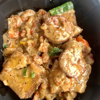 Wrap'N'Roll - Crawfish and grits - Food Trucks Near Me