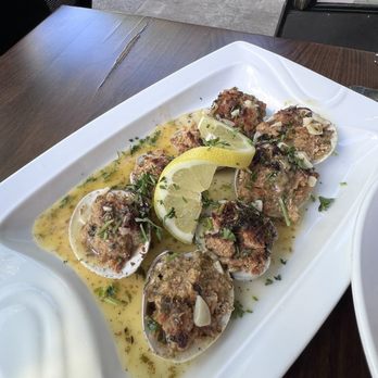 Bellini - Baked Clams Oreganata - Italian Near Me - New York, New York Bellini - Baked Clams Oreganata - Italian Near Me - New York, New York