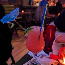 Honi Honi Tiki Lounge - Hurricane