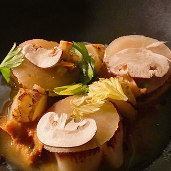 Spoon and Stable - Seared Scallops w/ hedgehog mushrooms, crab apples, sunchokes, & brown butter - New American Near Me - Minneapolis, Minnesota Spoon and Stable - Seared Scallops w/ hedgehog mushrooms, crab apples, sunchokes, & brown butter - New American Near Me - Minneapolis, Minnesota
