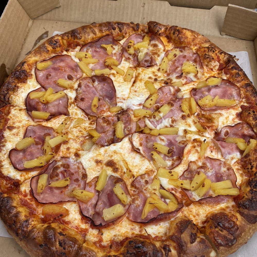 En hjerteformet pizza jeg lagde til kjæresten min fordi jeg skjønte at man  kan lage pizzaer som ikke er runde. : r/Dominos, image size:1000x1000