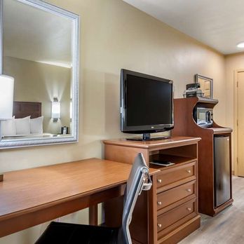 Best Western Dos Rios - King Guest Room - Hotels Near Me - Junction, Texas