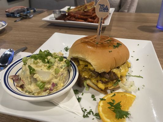 Mel’s Drive-In Nashville by null