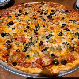 Louis Style Pizza