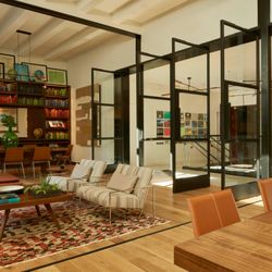 Arlo NoMad - Arlo NoMad Studio