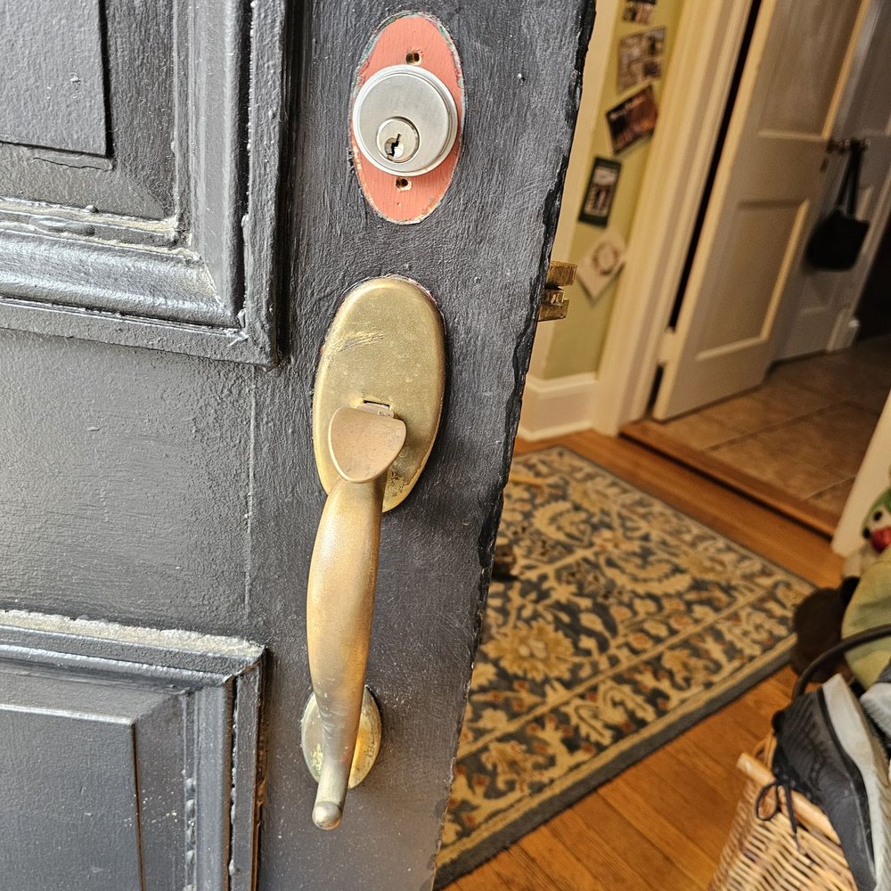 Express Lock & Key - Wrong lock without my original collar,, my door didn't open or close when the guy left, I got no receipt at all. - Keys & Locksmiths Near Me - Cinnaminson, New Jersey Express Lock & Key - Wrong lock without my original collar,, my door didn't open or close when the guy left, I got no receipt at all. - Keys & Locksmiths Near Me - Cinnaminson, New Jersey