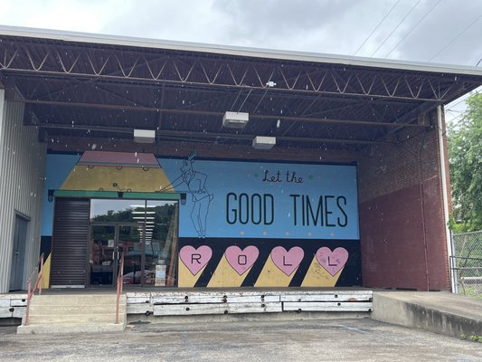 LET THE GOOD TIMES ROLL MURAL - 312 Lee St W, Charleston, West Virginia ...
