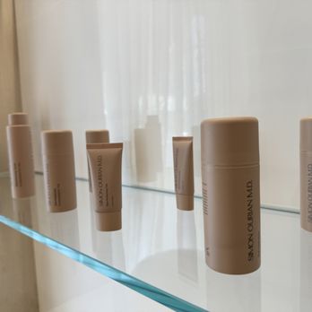 Epione - Exclusive skincare that matches the aesthetic--luxurious, minimal, and effective. - Skin Care Near Me - Beverly Hills, California Epione - Exclusive skincare that matches the aesthetic--luxurious, minimal, and effective. - Skin Care Near Me - Beverly Hills, California
