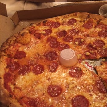 Magustos - Very greasy pizza - Pizza Near Me - Minturn, Colorado Magustos - Very greasy pizza - Pizza Near Me - Minturn, Colorado