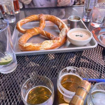 Sunriver Brewing Co - Sunriver Pub - Such an amazing pretzel, probs the best - Brewpubs Near Me - Sunriver, Oregon Sunriver Brewing Co - Sunriver Pub - Such an amazing pretzel, probs the best - Brewpubs Near Me - Sunriver, Oregon