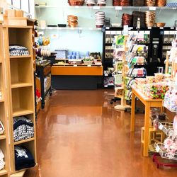 Peters Gourmet Market - Home goods including Dutch heritage T shirts