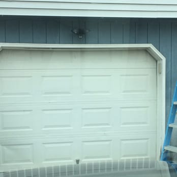 Casella Garage Doors - Before picture - Garage Door Services Near Me - Norwalk, Connecticut