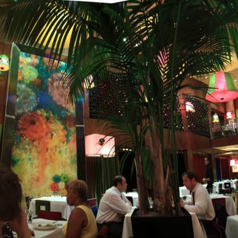 Carnivale Chicago - Dining area (panoramic) - Latin American Near Me - Chicago, Illinois