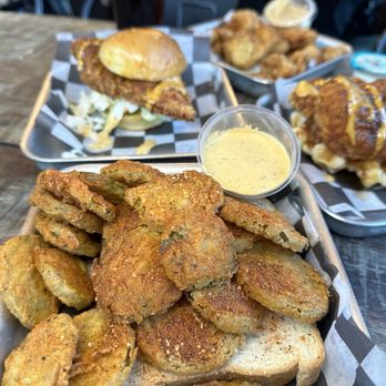 Rooster's - Chicken Shop Near Me - Montclair, New Jersey