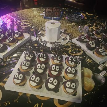 Showboy BakeShop - Bakeries Near Me - Henderson, Nevada